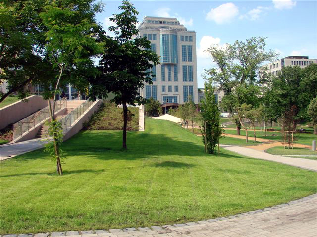 Budapest XII.kerület MOM park építése